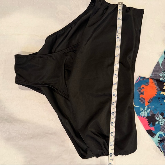 Dinosaur Print Bikini Set - Picture 11 of 12